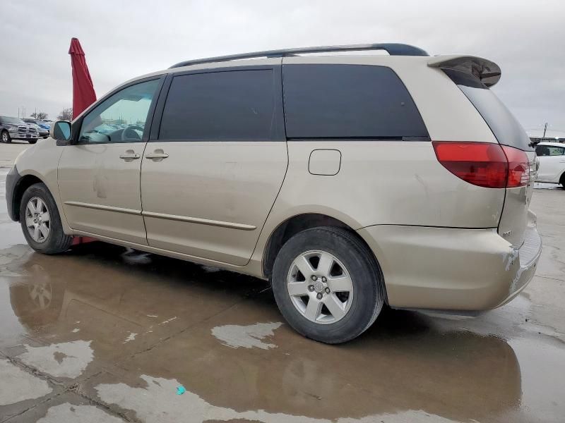 2005 Toyota Sienna XLE