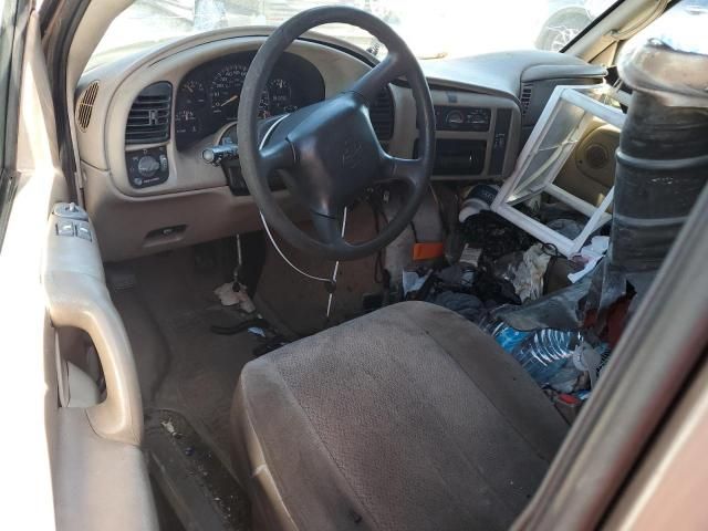 2004 Chevrolet Astro