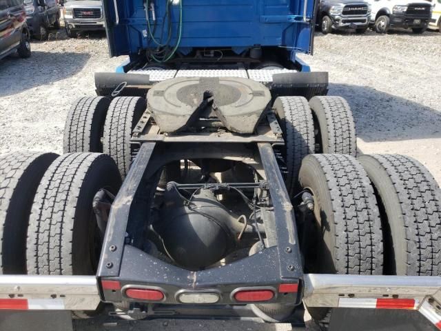 2017 Volvo VNL Semi Truck
