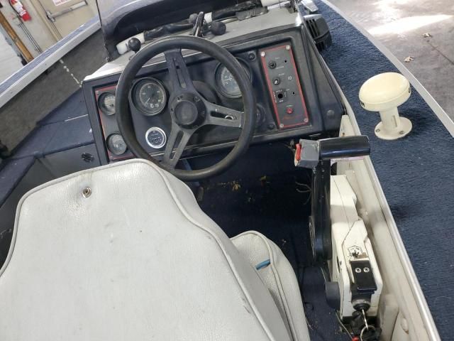 1988 Alumacraft Boat