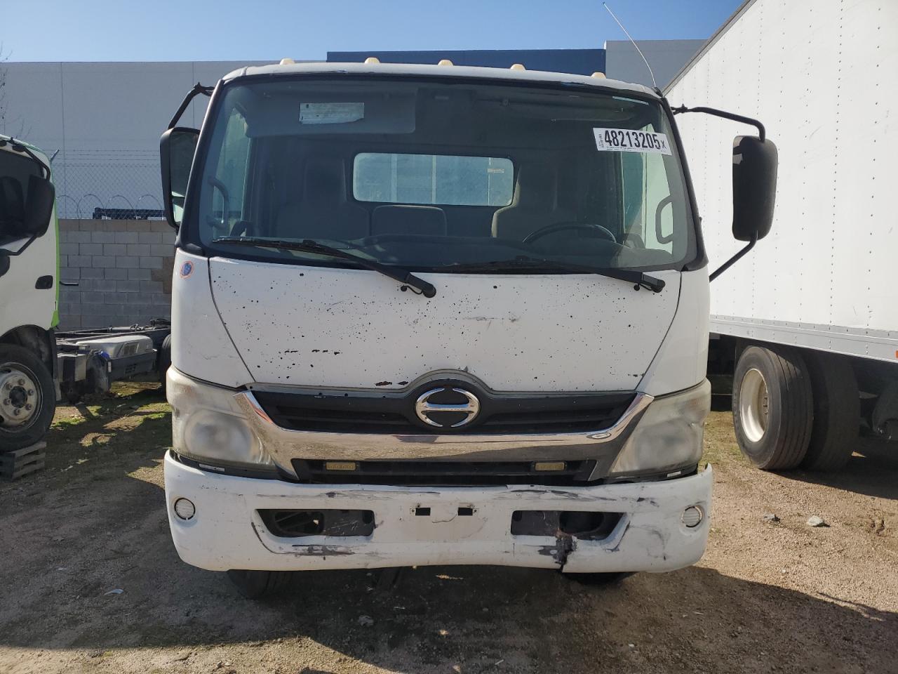 2014 Hino 195