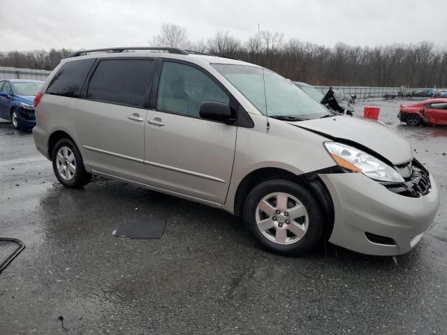 2009 Toyota Sienna CE