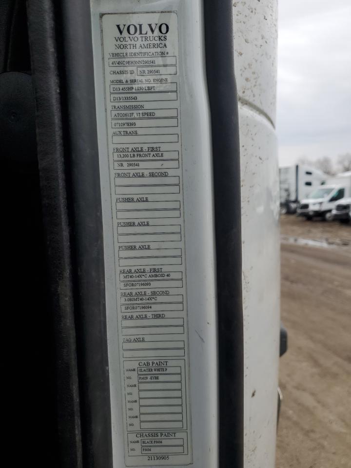 2022 Volvo VNL Semi Truck