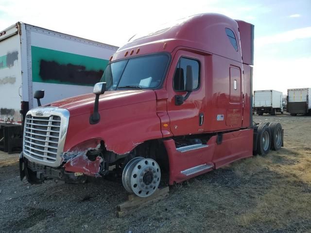 2017 Freightliner Cascadia 125 Semi Truck
