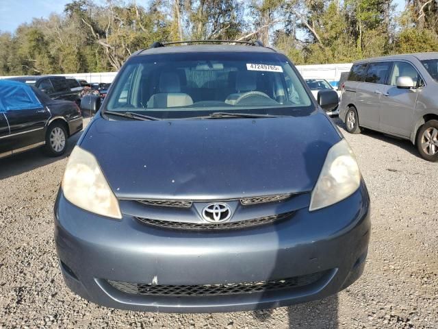 2010 Toyota Sienna CE