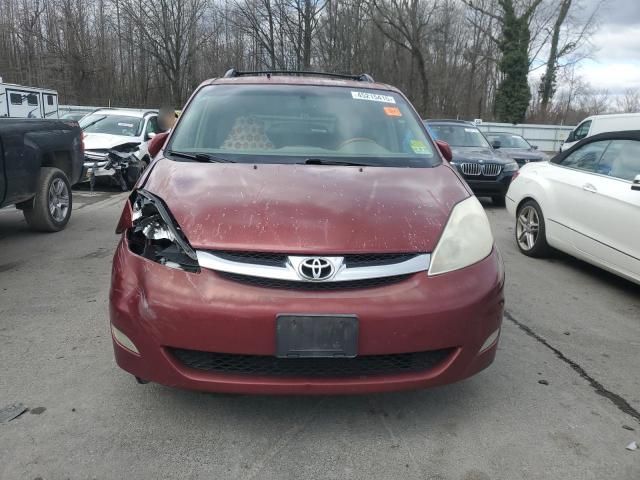 2008 Toyota Sienna XLE