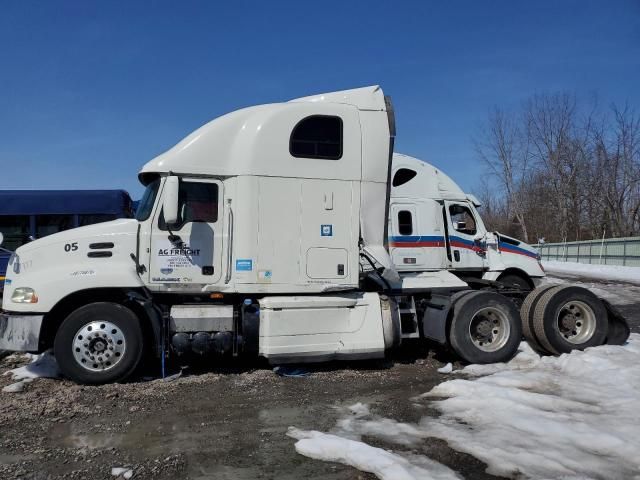 2015 Mack CXU613 Semi Truck