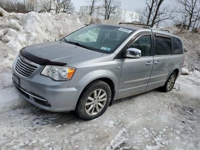 2014 Chrysler Town & Country Touring L