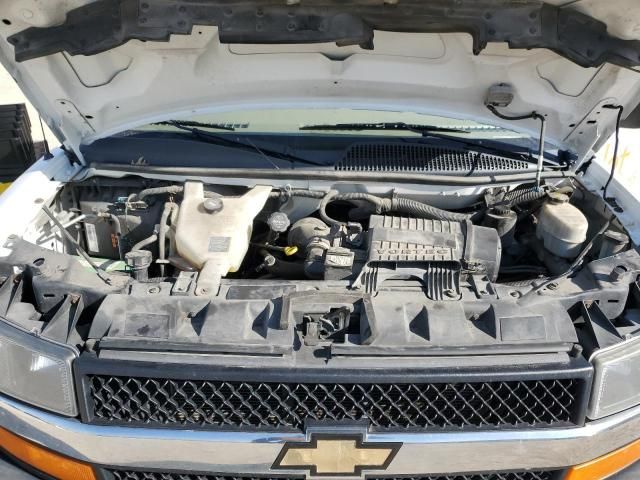 2016 Chevrolet Express G2500