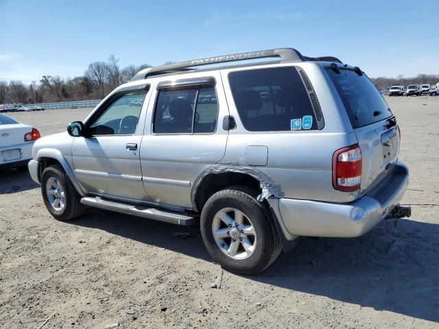 2004 Nissan Pathfinder LE