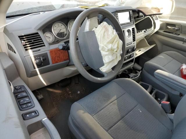 2009 Chrysler Town & Country lx