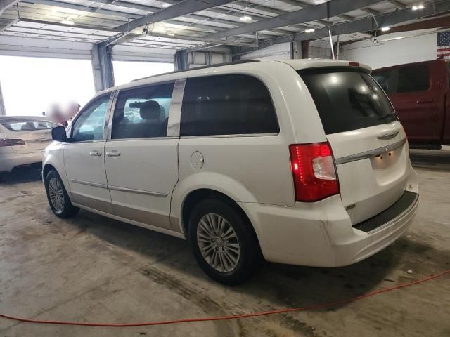 2016 Chrysler Town & Country Touring L