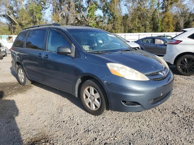 2010 Toyota Sienna CE