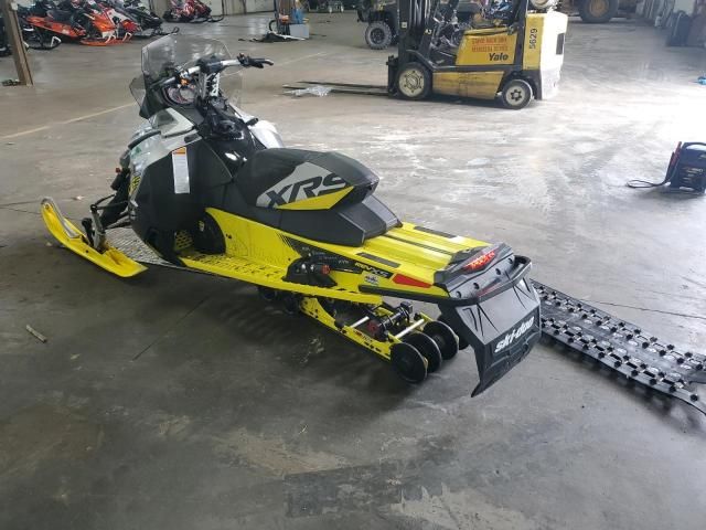 2016 Skidoo 2016 Skidoo XRS