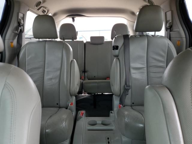 2011 Toyota Sienna XLE