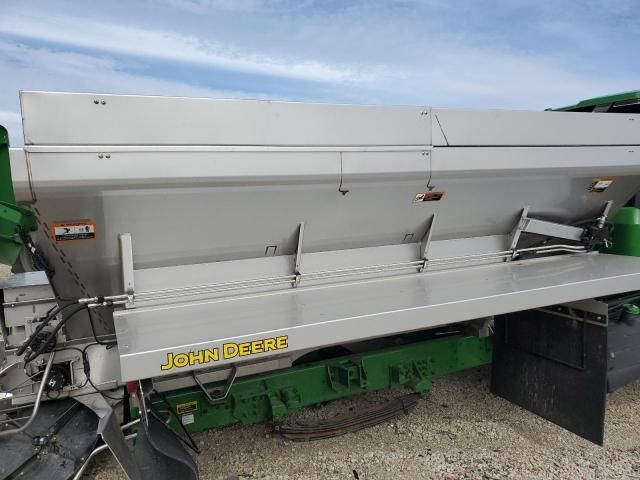 2025 John Deere 850D Spreader