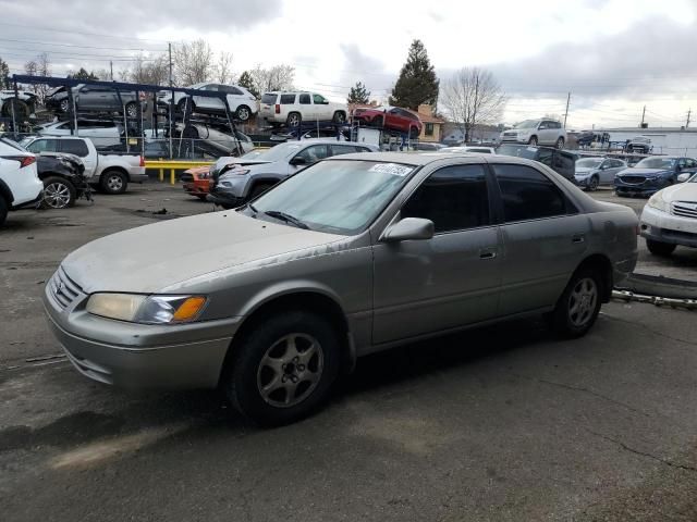 1999 Toyota Camry LE