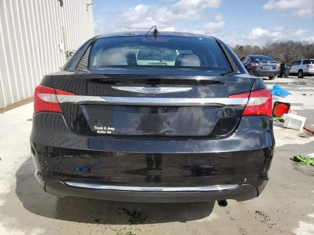 2013 Chrysler 200 Touring