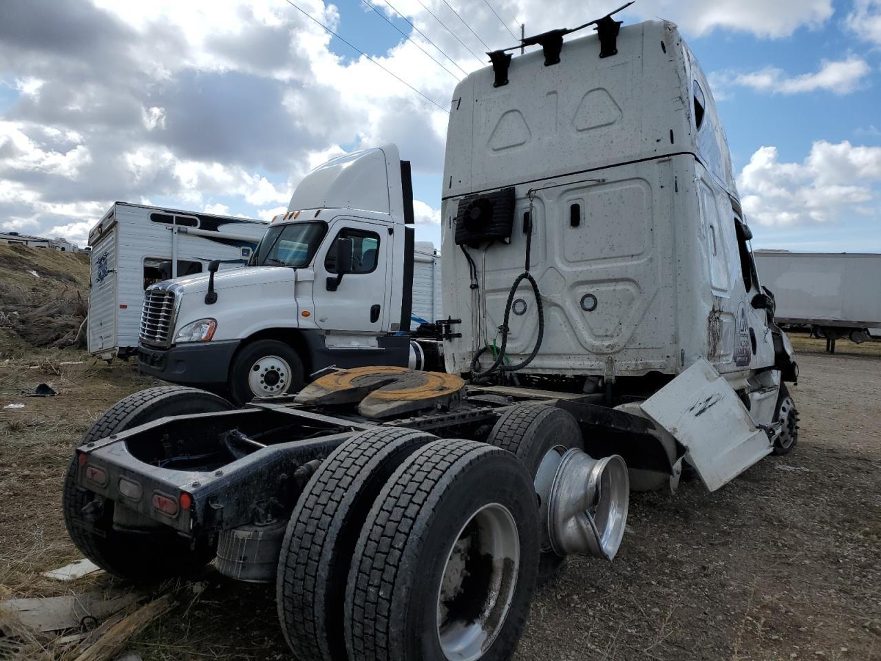 2024 Freightliner Cascadia 126 Semi Truck