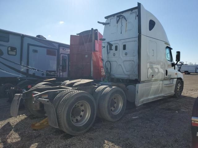 2016 Freightliner Cascadia 125 Semi Truck