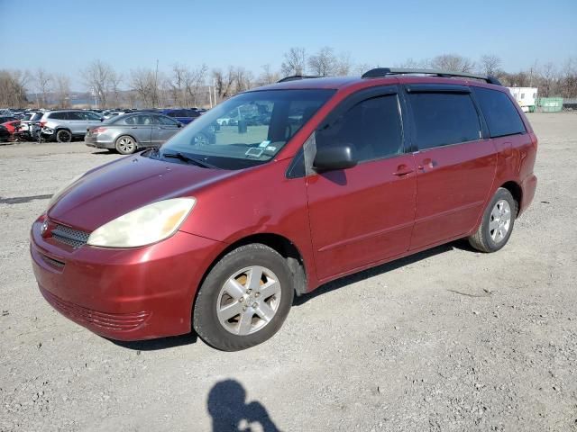 2005 Toyota Sienna CE