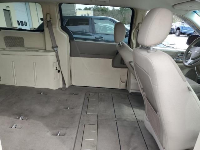 2009 Chrysler Town & Country LX