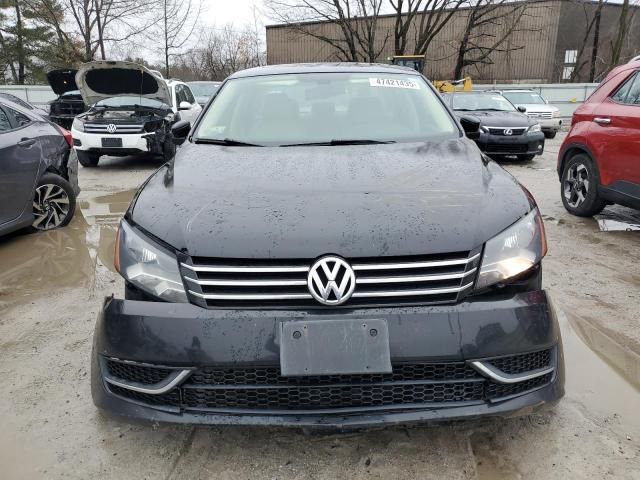 2012 Volkswagen Passat SEL