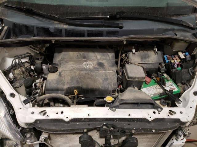 2014 Toyota Sienna XLE