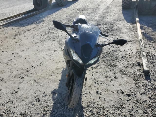 2023 Kawasaki EX650 R
