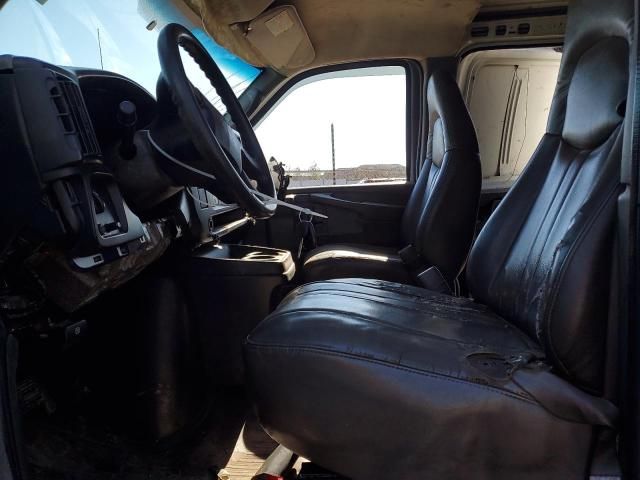 2005 Chevrolet Express G2500