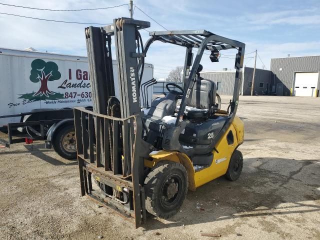 2020 Komatsu 25 Forklift
