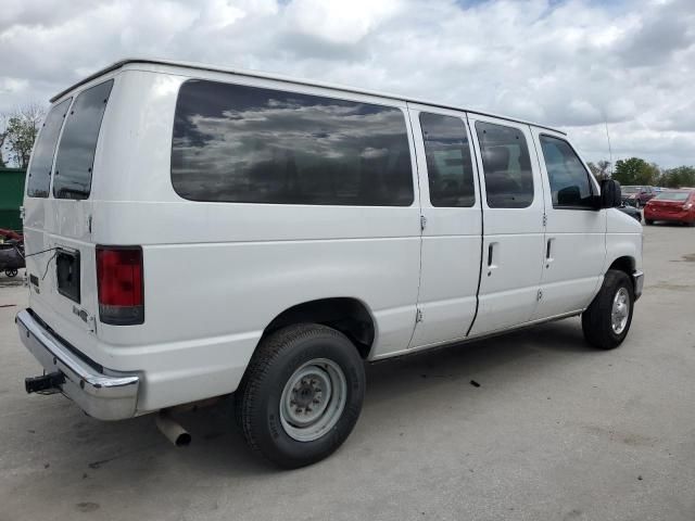 2013 Ford Econoline E350 Super Duty Wagon