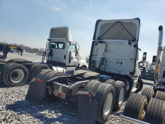 2020 Freightliner Cascadia Semi Truck
