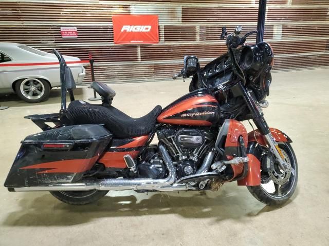 2017 Harley-Davidson Flhxse CVO Street Glide