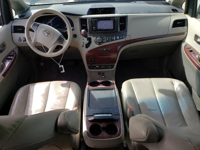 2012 Toyota Sienna XLE