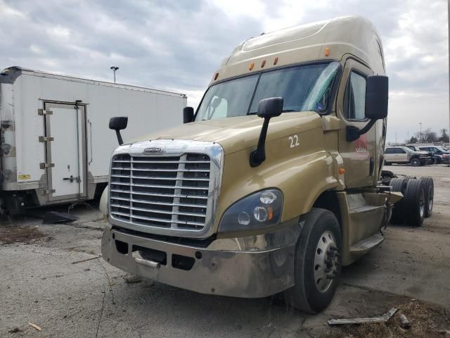2018 Freightliner Cascadia 125 Semi Truck