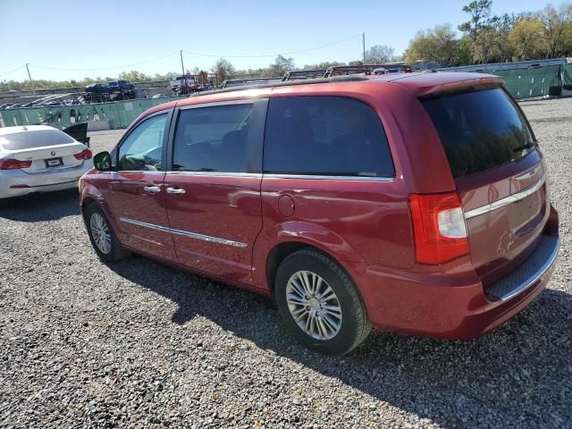 2014 Chrysler Town & Country Touring L