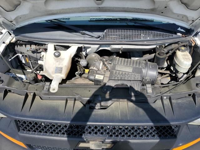 2013 Chevrolet Express G2500
