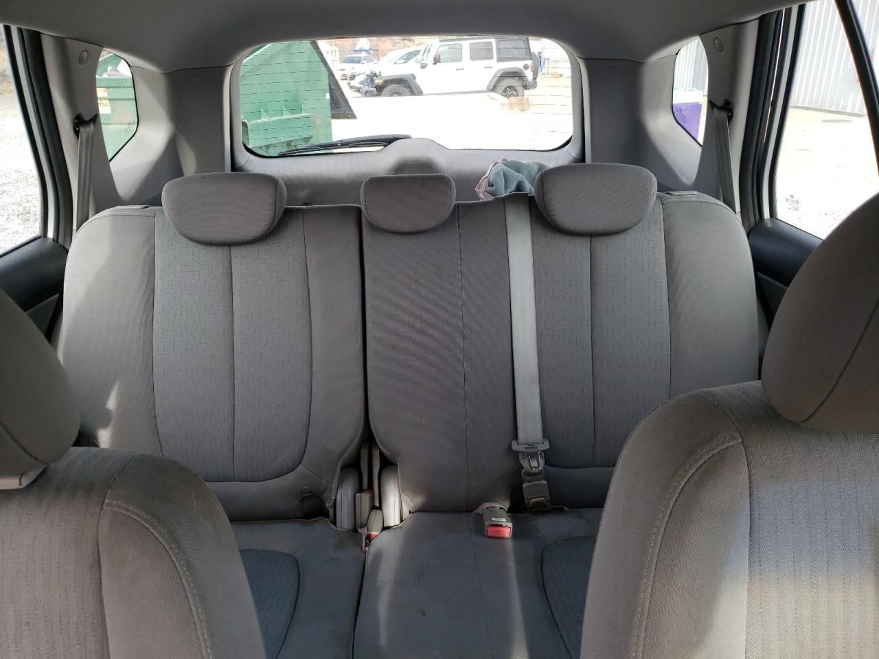 2008 KIA Rondo Base