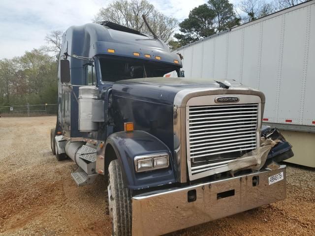 2007 Freightliner FLD132 Semi Truck