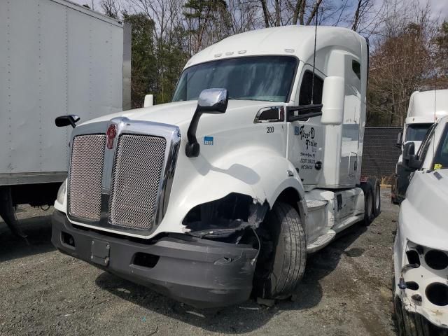 2019 Kenworth T680 Semi Truck