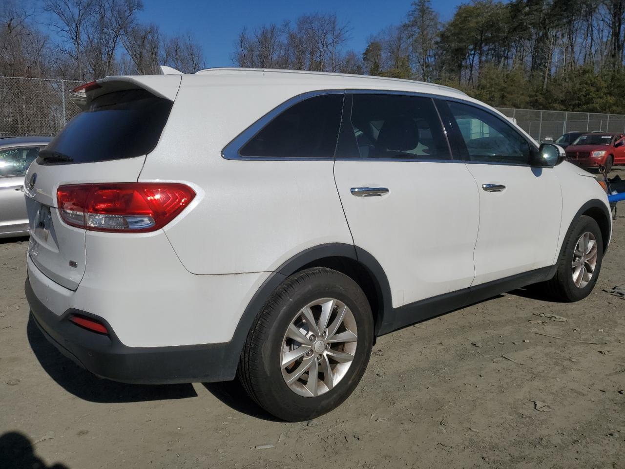 2016 KIA Sorento lx