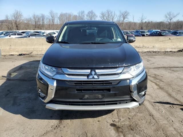 2016 Mitsubishi Outlander SE