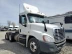 2014 Freightliner Cascadia Semi Truck