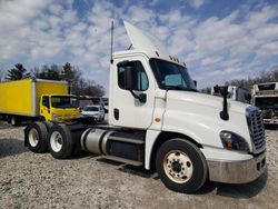 Freightliner Vehiculos salvage en venta: 2017 Freightliner Cascadia Semi Truck