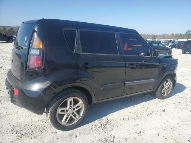 2011 KIA Soul +