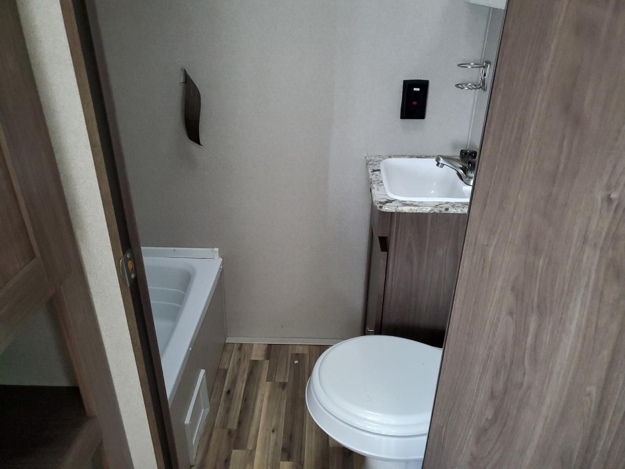 2019 Keystone 2019 Dutchman Hideout