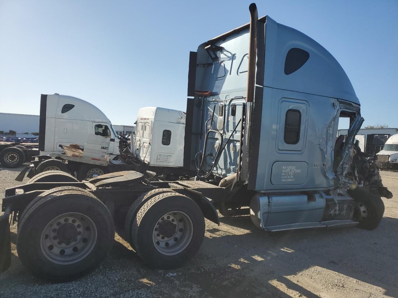 2012 Freightliner Cascadia Semi Truck