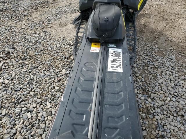 2018 Skidoo 2018 Skidoo Summit