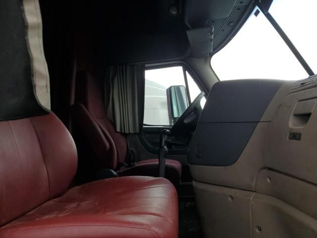 2018 Freightliner Cascadia 125 Semi Truck